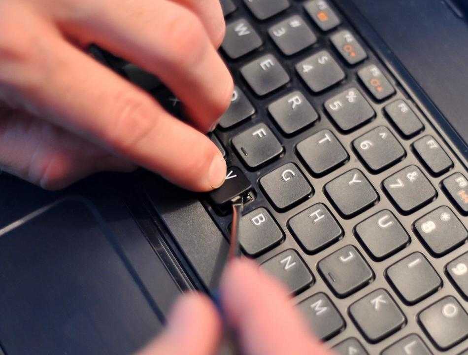 Замена и ремонт клавиатуры в ноутбуке samsung