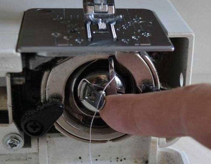 Челнок для швейной машины (40 фото): как тип какой лучше: горизонтальный или вертикальный? качающийся и ротационный, другие виды