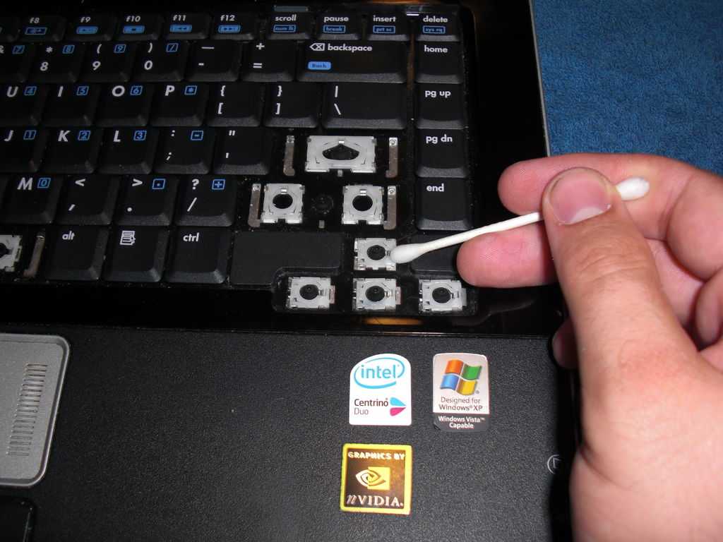 Как разобрать клавиатуру на ноутбуке самсунг
