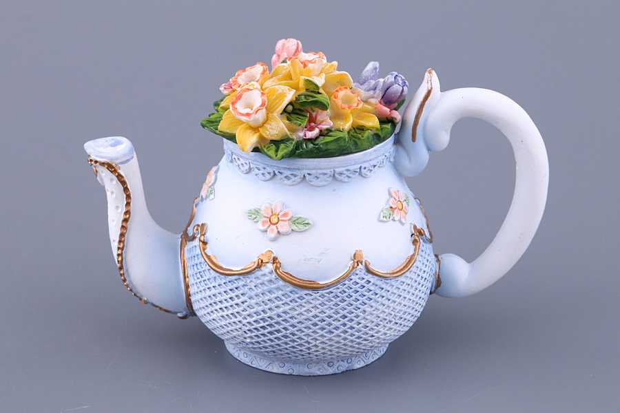 Заварочный чайник: как выбрать материал, форму и объем