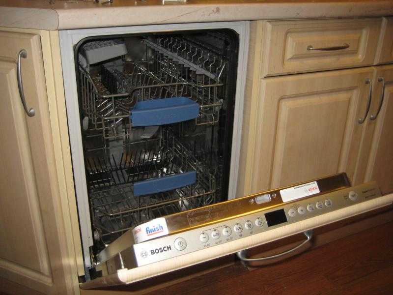Установка посудомоечной машины в готовую кухню: 6 шагов монтажа+видеоинструкция