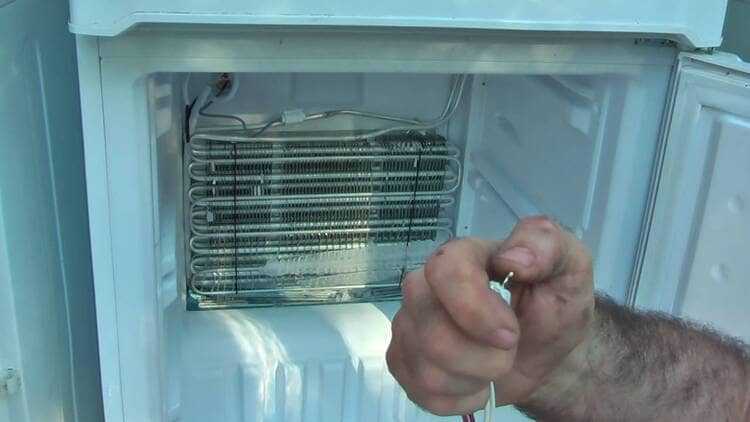 Отключение холодильника на длительный период: как подготовиться